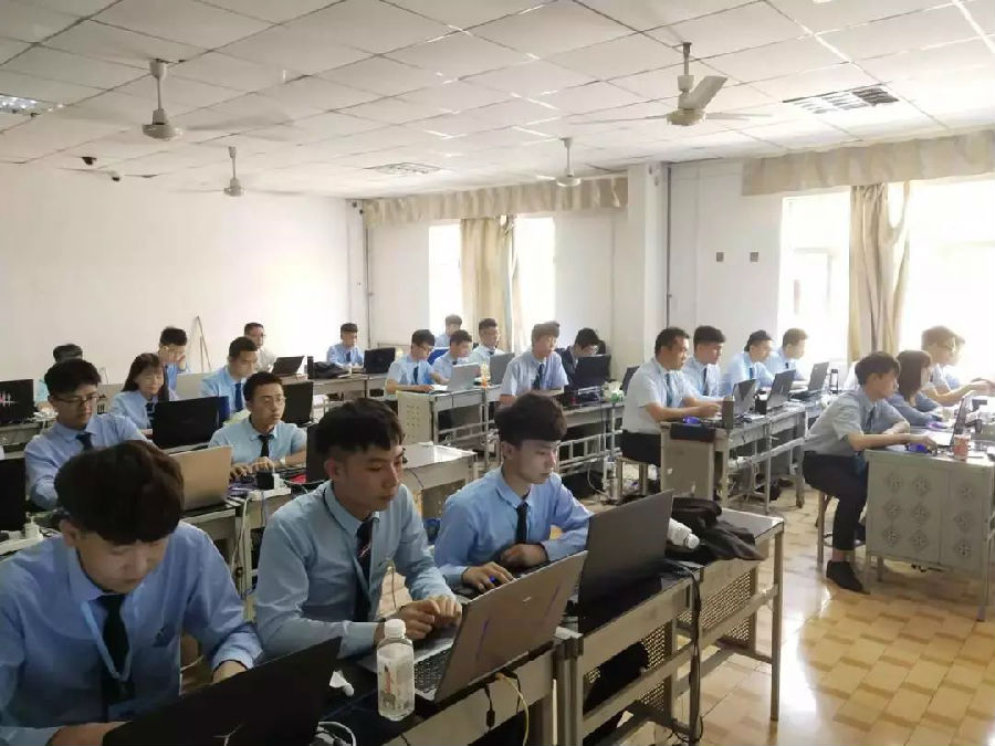 數字智能傳媒時代八維教育培訓學校設計人才領跑行業