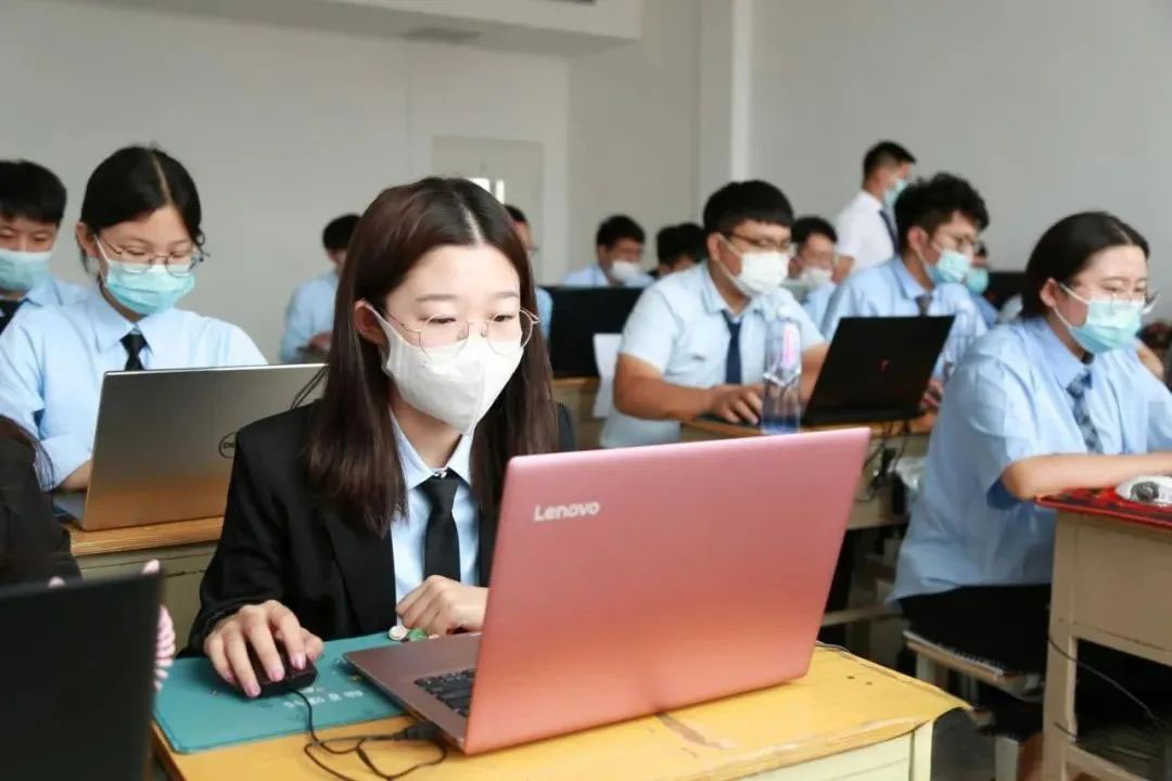 八維教育大數據專業帶你走進數字世界開創屬于你的職業天堂