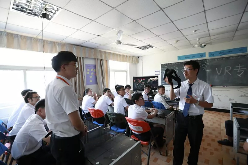 八維教育探索游戲設(shè)計奧秘打造學(xué)子游戲夢想舞臺