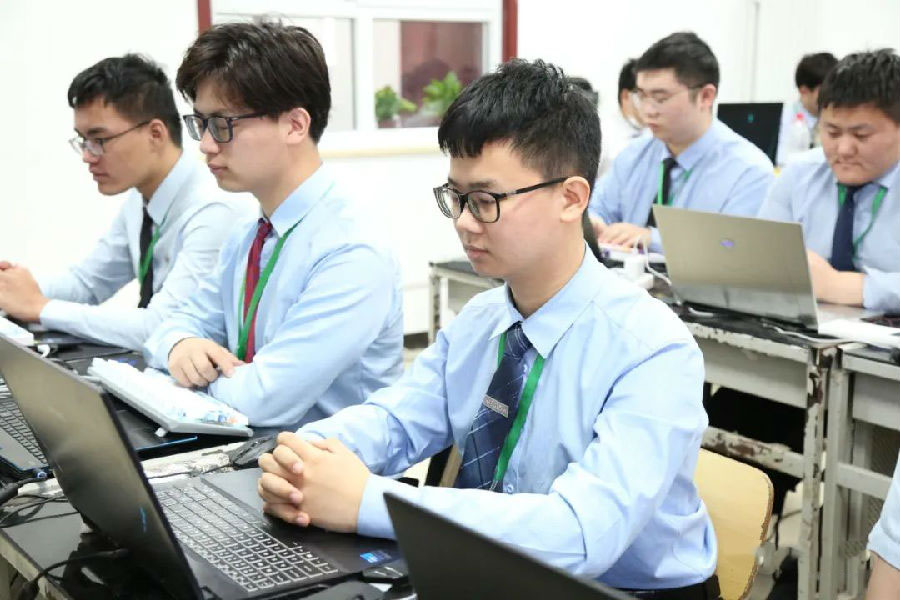 八維教育打造高端大數(shù)據(jù)專業(yè)技術(shù)人才成就學(xué)子職業(yè)夢(mèng)想
