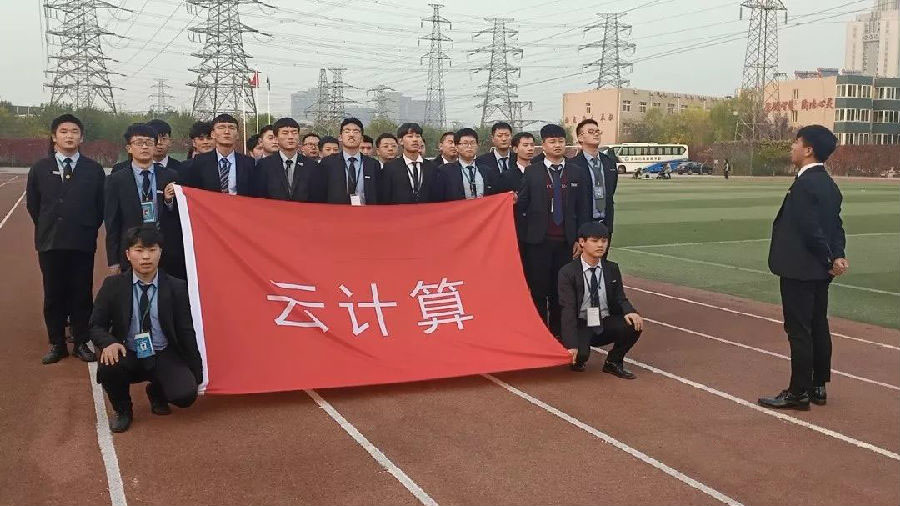 八維教育開(kāi)啟創(chuàng)新教育新模式讓學(xué)子迅速進(jìn)入云計(jì)算行業(yè)