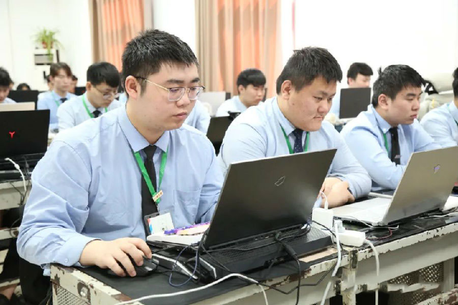 八維學校帶你領略物聯網技術魅力搭建學生就業通路