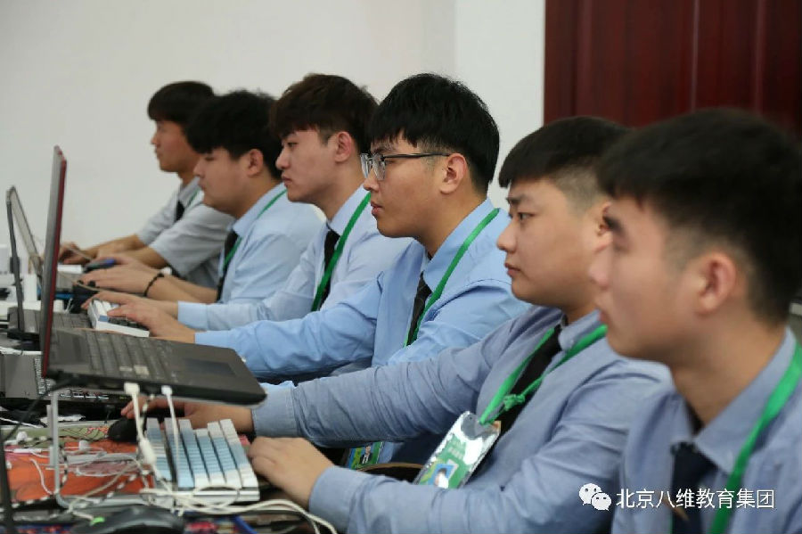 大學生如何正確選擇嵌入式物聯網培訓機構