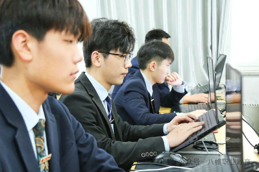 八維職業學校就業率高企畢業生成就業市場香餑餑