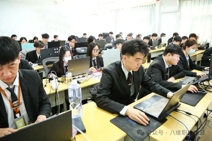 八維職業(yè)學(xué)校高質(zhì)量就業(yè)打造職場(chǎng)精英的搖籃
