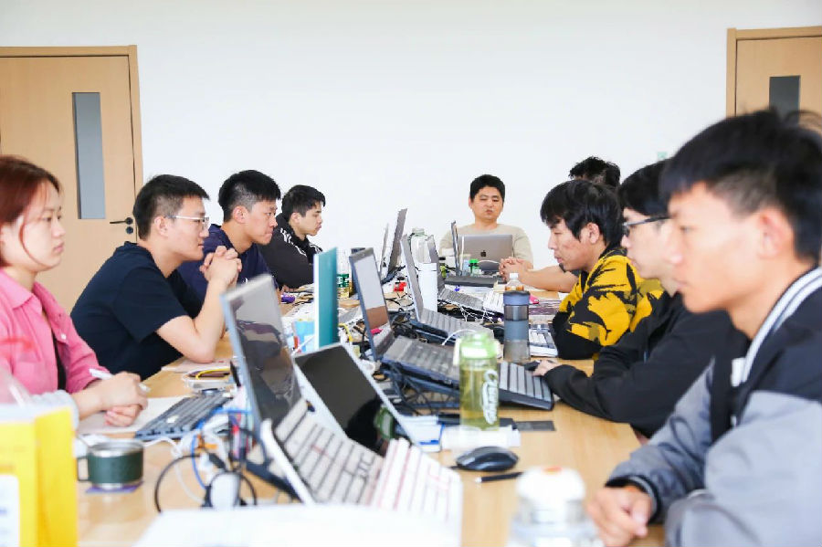 八維職業學校大學生短期精英班開啟職場高速通道