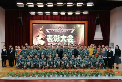 八維職業(yè)學(xué)校學(xué)子校園生活