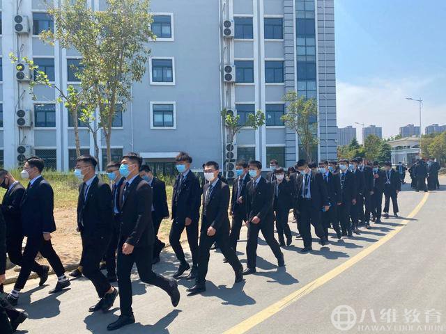 八維教育：如何讓畢業生就業不再難？