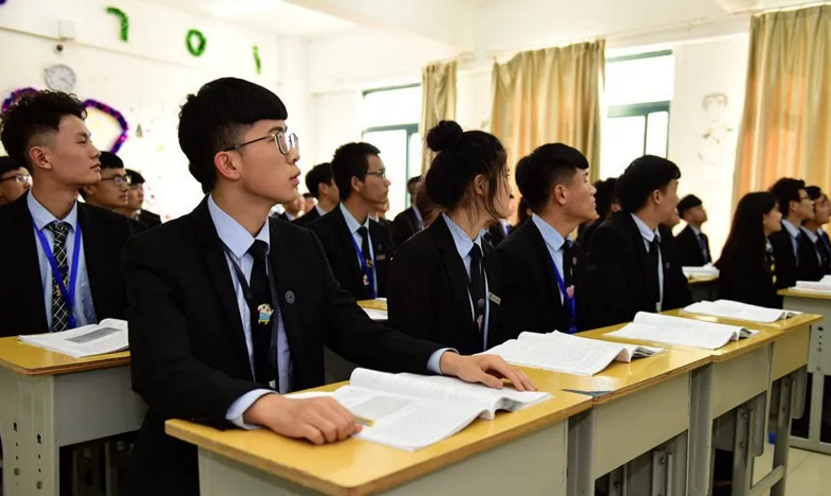 八維學校告訴你如何在大數(shù)據(jù)時代找到自己的定位