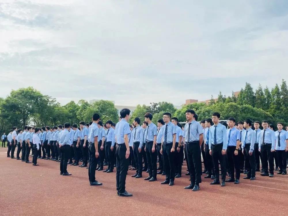 江蘇宿遷八維學校：技術精英的璀璨舞臺，鑄就科技創新的領軍人物！